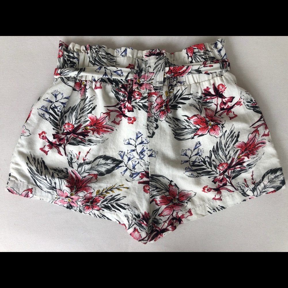 High Wasted Mom Short - Picture 3 of 3